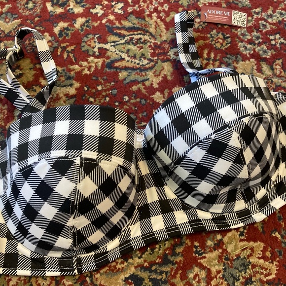 Adore Me Classic Checkered Bikini Top - Picture 4 of 8